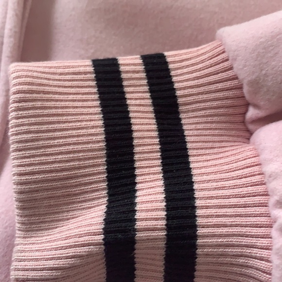 Forever 21 - Picture 4 of 13